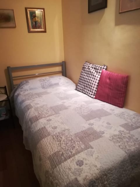 Single rooms in the heart of Split Bed and Breakfast in Split