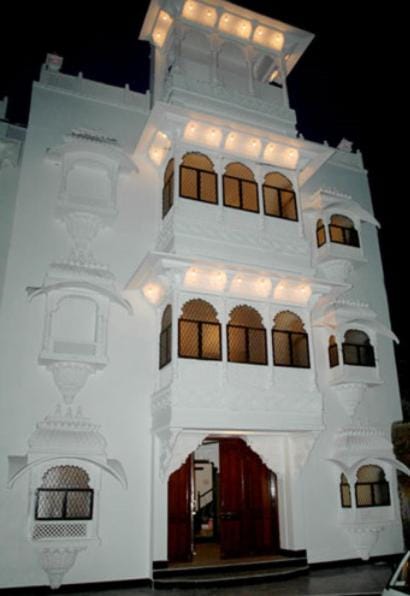Property building, Night