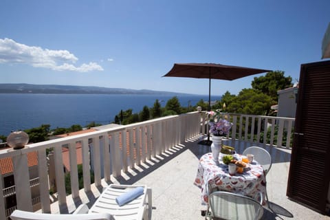 Property building, Night, View (from property/room), View (from property/room), Balcony/Terrace, Balcony/Terrace, Sea view, Sea view, Sunrise, Sunset