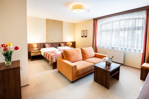 Seating area, Bedroom