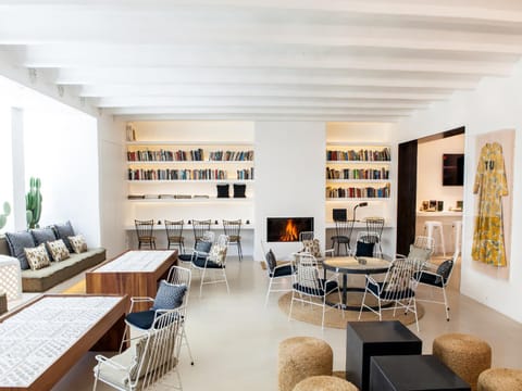 Lounge or bar
