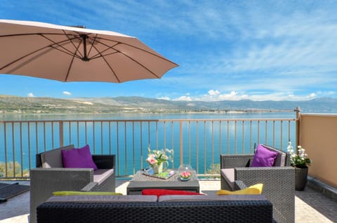 Apartment with a sea view terrace, Čiovo near Trogir Apartment in Trogir