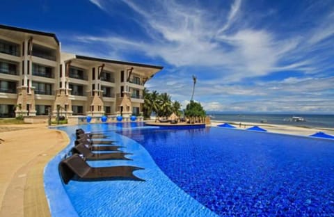 Property building, Beach, Pool view, Sea view, Swimming pool, sunbed