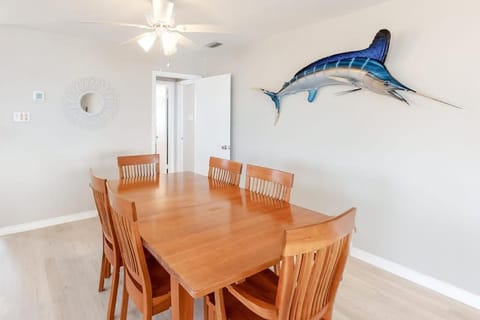 Little Grand Hotel House in Dauphin Island