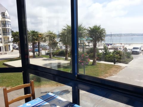 Charme et Océan face à la plage Apartment in Plougonvelin