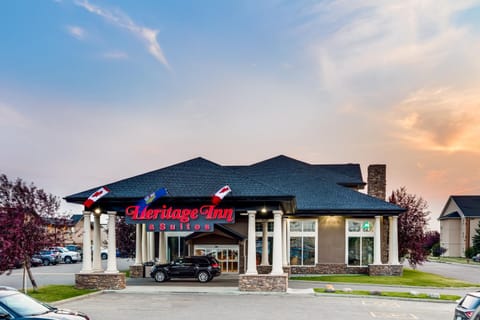 Facade/entrance, Hot Tub, Lobby or reception, Fitness centre/facilities, Business facilities, Swimming pool, Continental breakfast