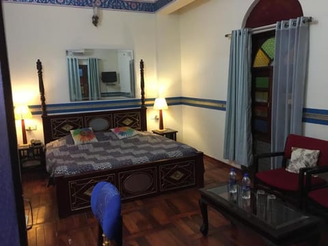 Bed, Photo of the whole room