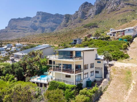 Entabeni Guest House Bed and Breakfast in Camps Bay