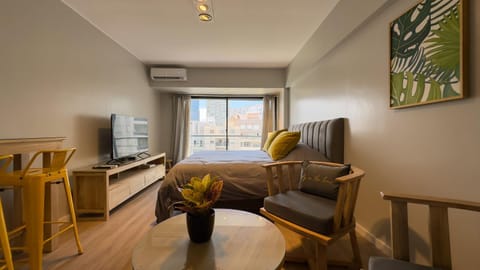 Bed, Photo of the whole room, Bedroom, air conditioner