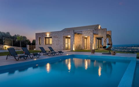 Property building, Swimming pool, Swimming pool