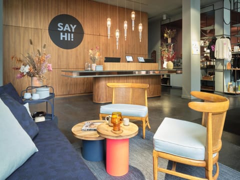 Coffee/tea facilities, Lobby or reception, Seating area