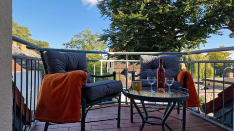 View (from property/room), Balcony/Terrace