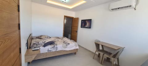 Living room, Dining area, air conditioner