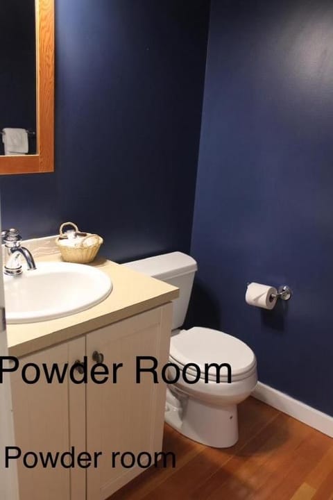 Siennas Harbour House Apartment in Tofino