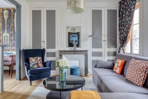 Living room, kitchen