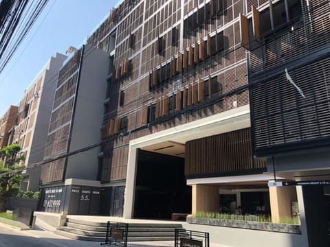 Property building, Facade/entrance