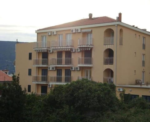 Apartments LUX Milano, Savina,Herceg-Novi Apartment in Montenegro