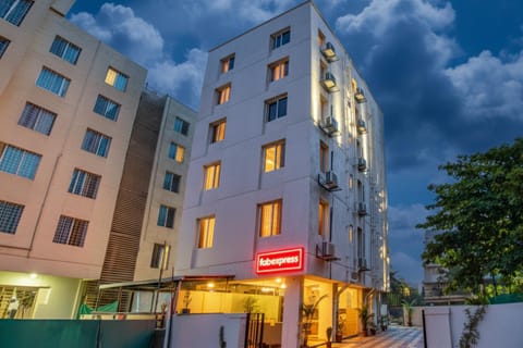 Property building, Facade/entrance