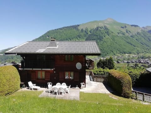Mountain view, furniture