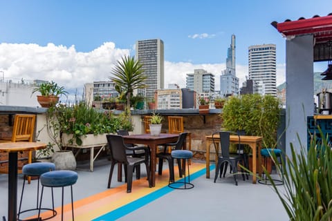 Property building, Restaurant/places to eat