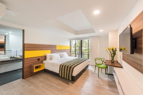Bed, Photo of the whole room, wardrobe