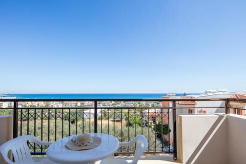 View (from property/room), Balcony/Terrace, Sea view