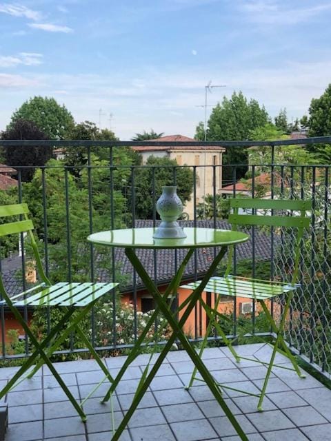 Home Sweet Home- free parking Apartment in Treviso