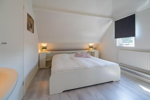 Zuiderdiep 06 - Noordzeepark Ouddorp NOT INTENDED FOR COMPANY OR WORK-RELATED STAYS House in Ouddorp