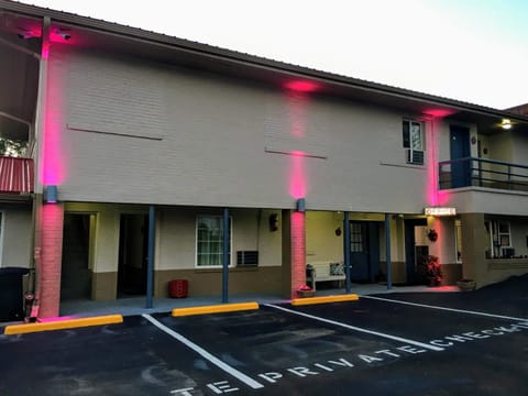 Ellijay Inn - Downtown Ellijay Motel in Ellijay