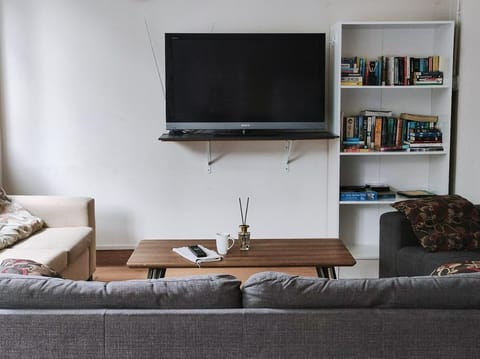 Communal lounge/ TV room, Communal lounge/ TV room, TV and multimedia, Living room, Seating area