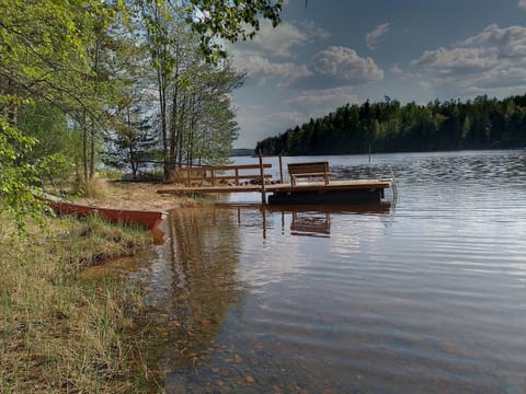 Kalliomökki Nature lodge in Finland
