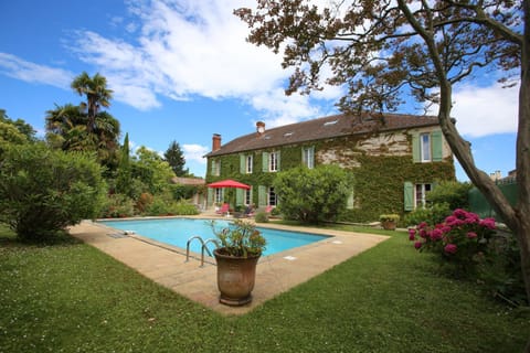 Garden, Swimming pool, Swimming pool