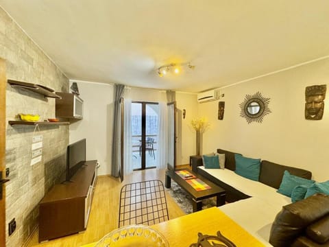 TV and multimedia, Living room, Photo of the whole room