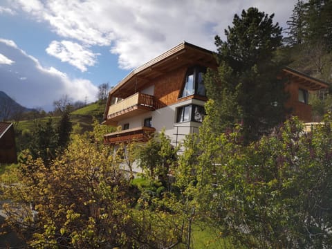 S'Obadoba - Penthouse Falkeis Apartment in Trentino-South Tyrol