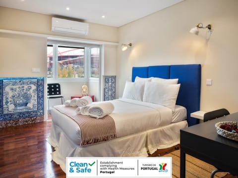 Bed, Off site, Bedroom, Certificate/Award