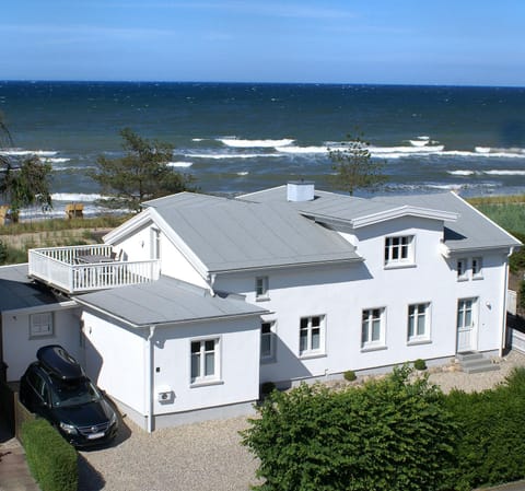 Property building, Bird's eye view, Balcony/Terrace, Beach, On site