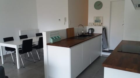 Nieuw 2 Slaapkamer Appartement van 90 m² Apartment in Flanders