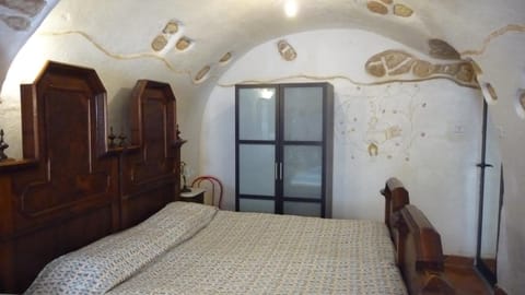 Bed, Bedroom, wardrobe