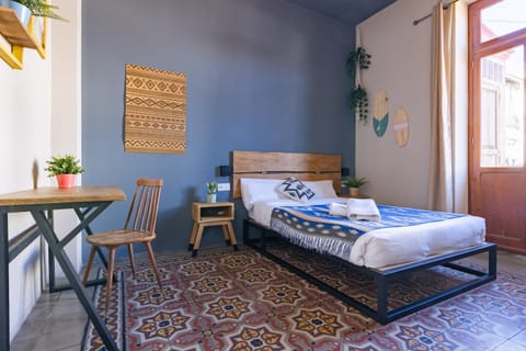 Bed, Photo of the whole room, Decorative detail, Bedroom