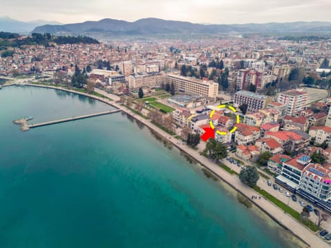 Property building, Nearby landmark, Day, Neighbourhood, Natural landscape, Bird's eye view, Beach, City view, Lake view, Mountain view, River view, Sea view, Street view, Location