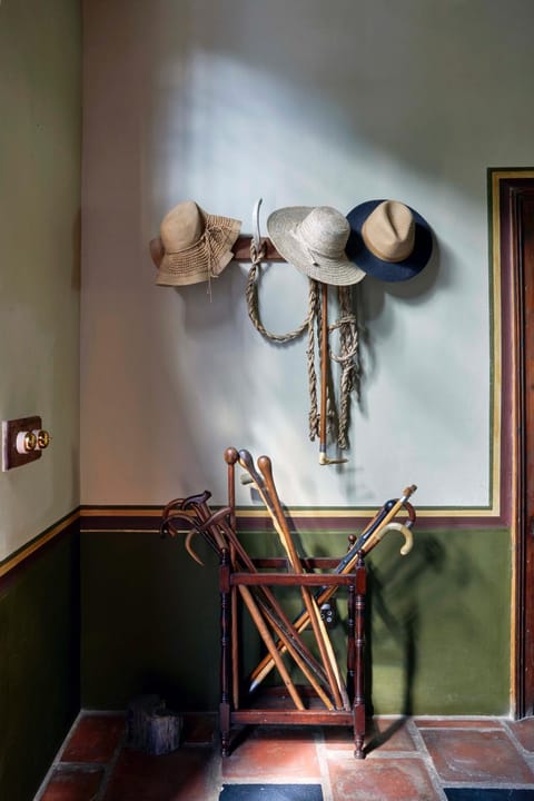 Lobby or reception, Decorative detail