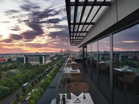 Balcony/Terrace, City view