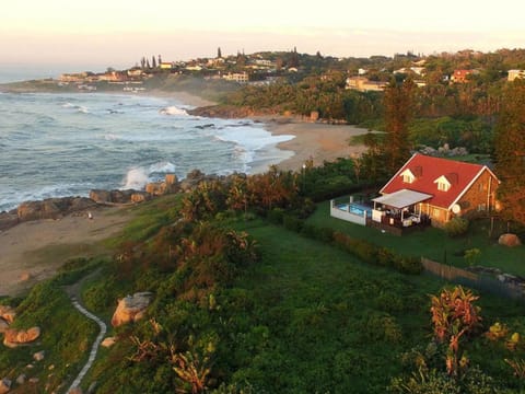 Property building, Natural landscape, Bird's eye view, Garden, Beach, Sea view, Sunset