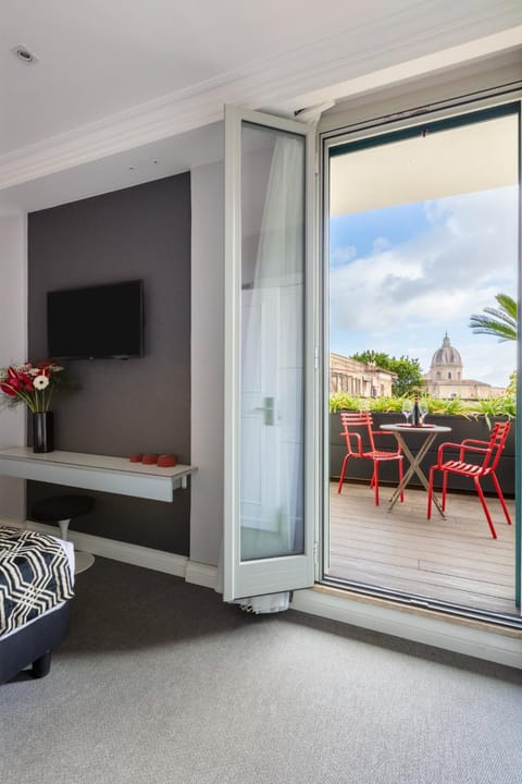 View (from property/room), Balcony/Terrace, Evening entertainment