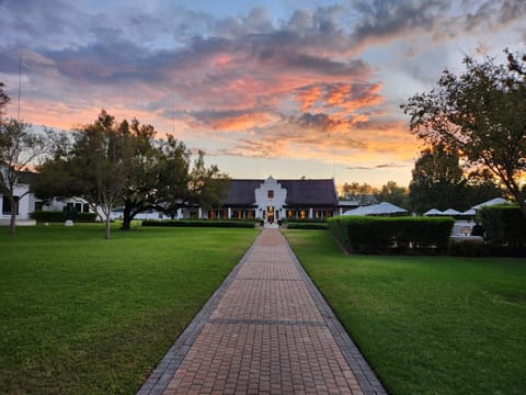 Property building, Natural landscape, Garden, Garden view, Location, Sunset