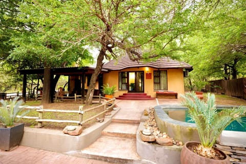 Property building, Natural landscape, Garden view, Swimming pool