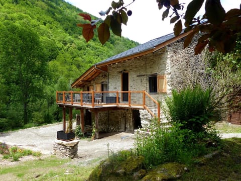 Facade/entrance, Natural landscape, Garden, Garden view, Mountain view