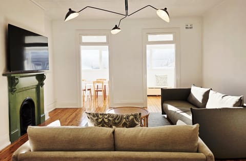 TV and multimedia, Living room, Dining area, Street view