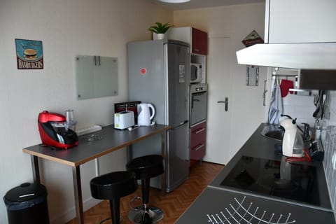 Coffee/tea facilities, Kitchen or kitchenette, minibar, pet friendly, stove, toaster