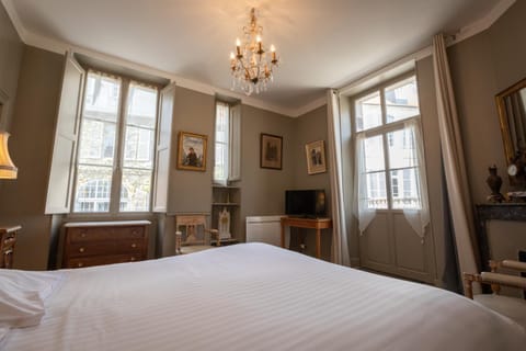 Hôtel de Panette - Entrée sainte Chapelle - Cathédrale - Palais Jacques Cœur - Panette Collection Apartment in Bourges